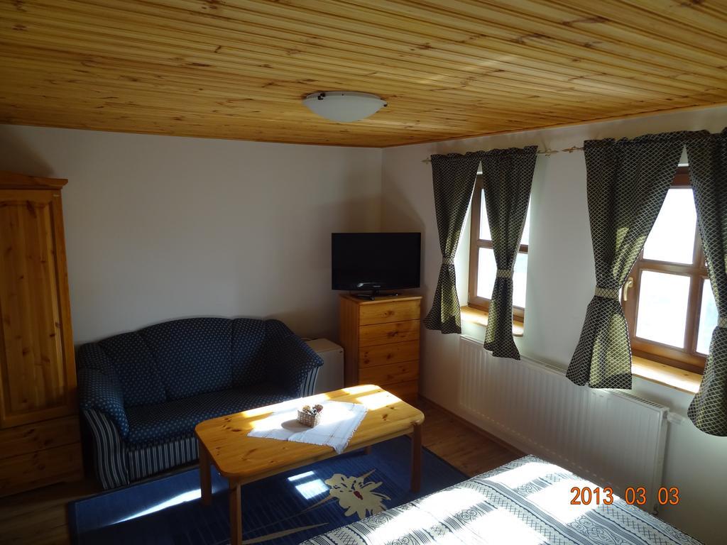 Szel Fiai Fogado Hotel Nyúl Стая снимка